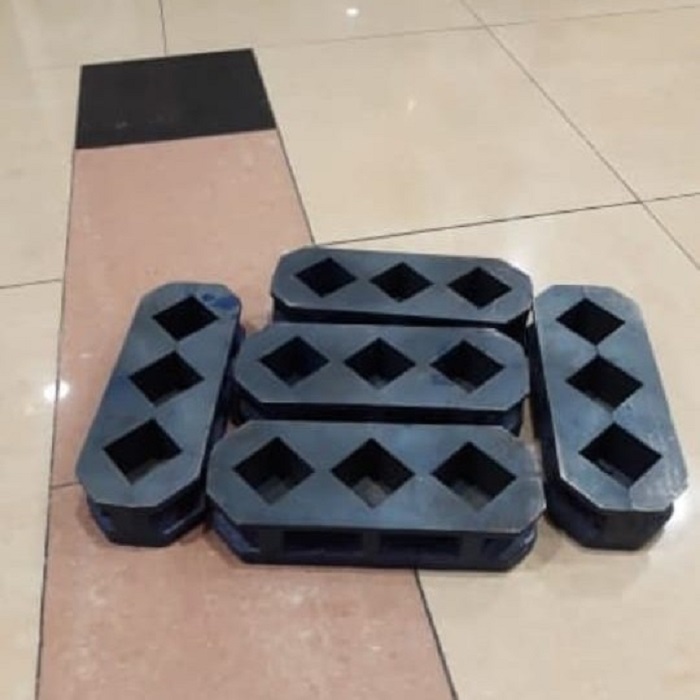 Cetakan Beton Mortar Treegang Besi Cor ukuran 5×5×5 cm untuk uji kuat tekan